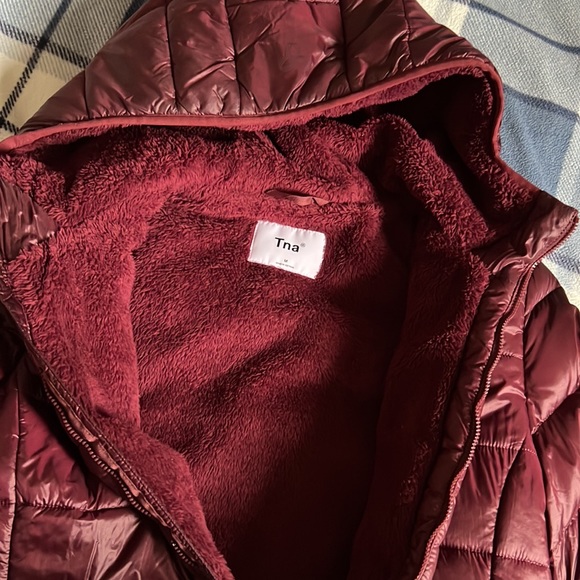 TNA Puffer Jacket - Picture 4 of 5